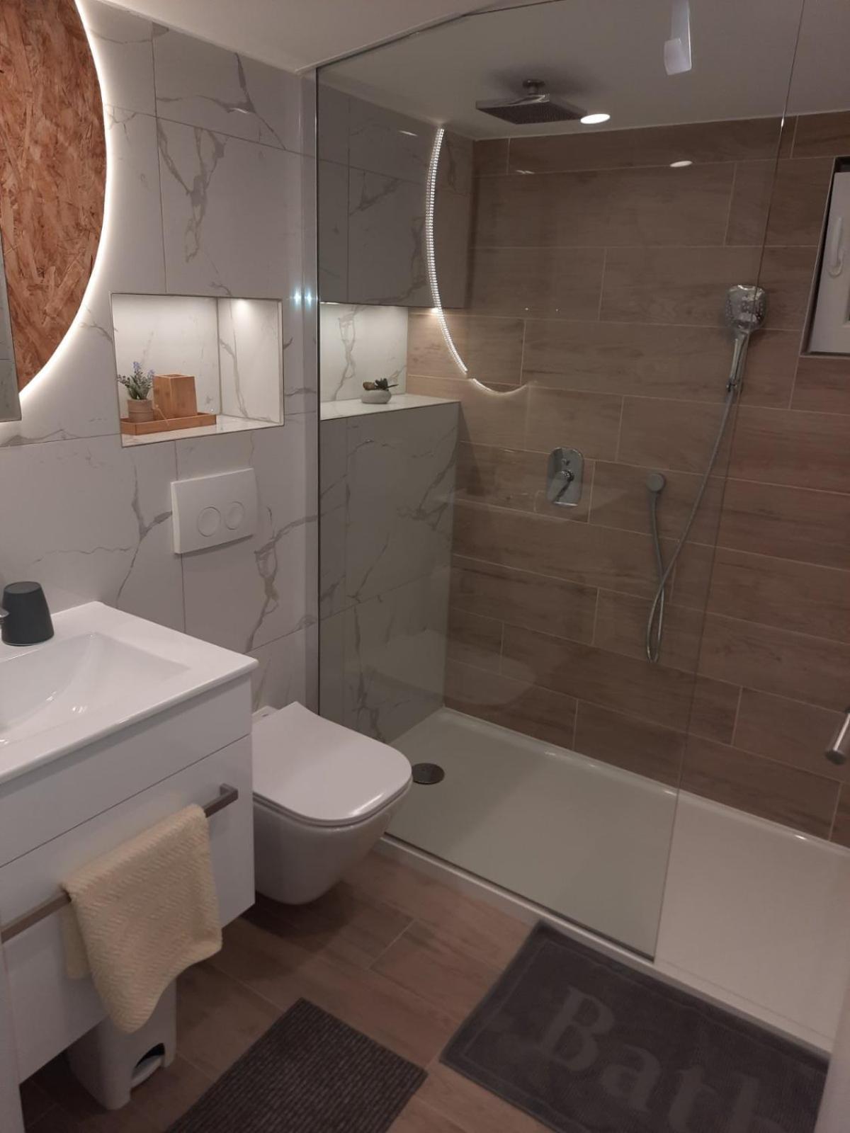 Apartments Ruzica Pinezići Pokoj fotografie